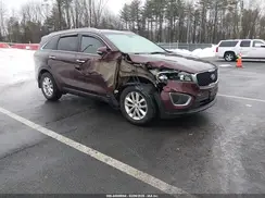 5XYPGDA31GG133932 2016 KIA SORENTO