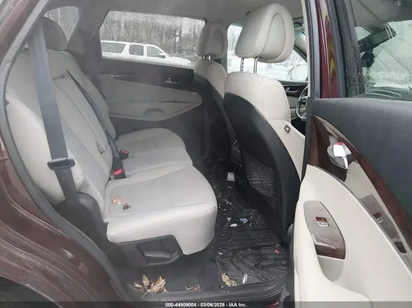 5XYPGDA31GG133932 2016 KIA SORENTO - Image 8