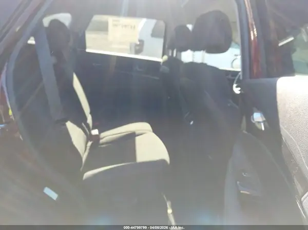 5XYPGDA31GG135230 2016 KIA SORENTO - Image 8