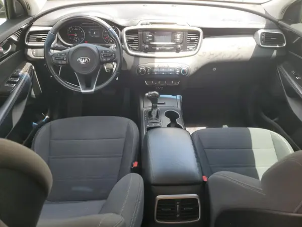 5XYPGDA31GG138886 2016 KIA SORENTO - Image 8