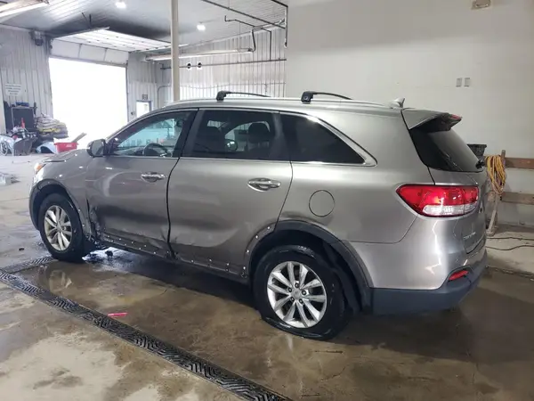 5XYPGDA31GG143604 2016 KIA SORENTO - Image 2