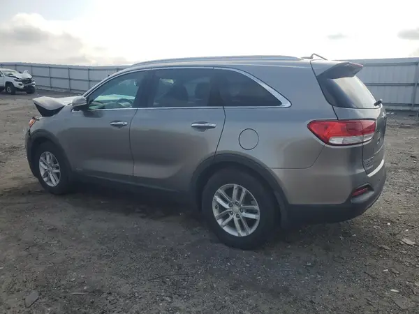 5XYPGDA31GG148205 2016 KIA SORENTO - Image 2