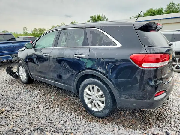 5XYPGDA31GG148849 2016 KIA SORENTO - Image 2