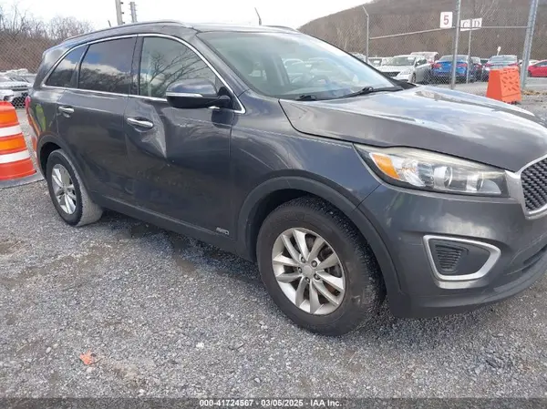 5XYPGDA31GG169300 2016 KIA SORENTO - Image 1