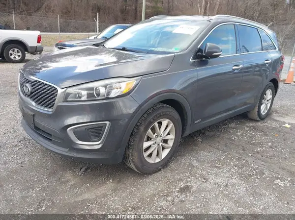 5XYPGDA31GG169300 2016 KIA SORENTO - Image 2
