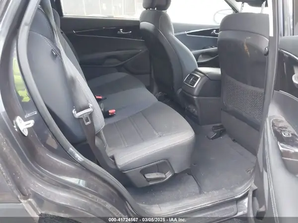 5XYPGDA31GG169300 2016 KIA SORENTO - Image 8