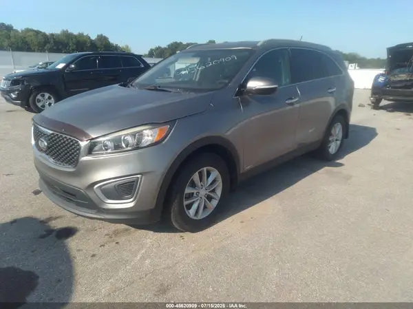 5XYPGDA31GG169507 2016 KIA SORENTO - Image 2