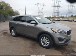 5XYPGDA31HG237225 2017 KIA SORENTO