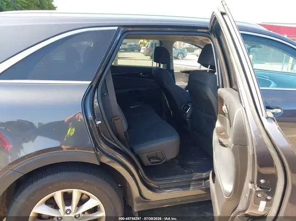 5XYPGDA31HG237404 2017 KIA SORENTO - Image 8