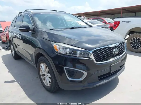 5XYPGDA31HG253988 2017 KIA SORENTO - Image 1