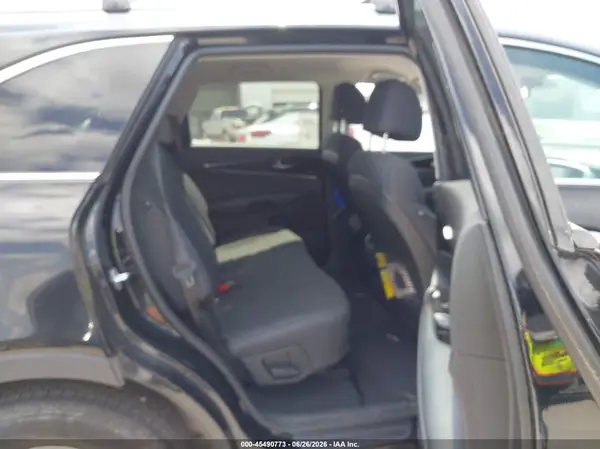 5XYPGDA31HG253988 2017 KIA SORENTO - Image 8