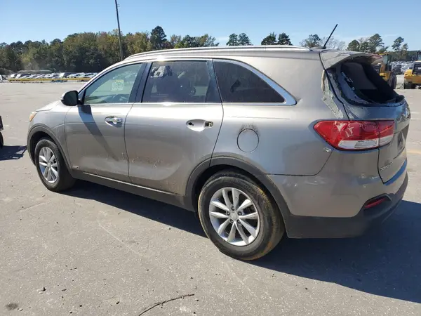 5XYPGDA31HG257121 2017 KIA SORENTO - Image 2