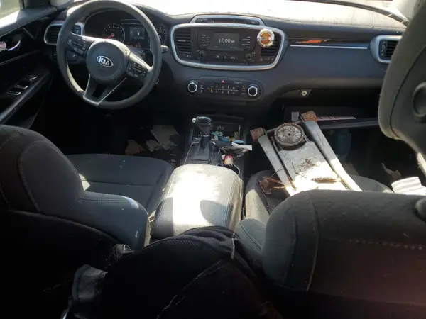 5XYPGDA31HG257121 2017 KIA SORENTO - Image 8