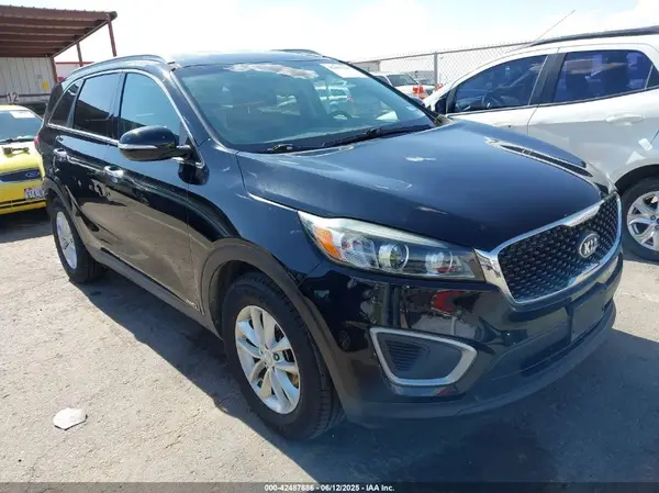 5XYPGDA31HG282522 2017 KIA SORENTO - Image 1