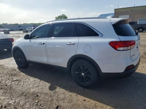 5XYPGDA31HG289115 2017 KIA SORENTO - Image 2