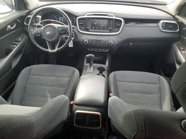 5XYPGDA31HG289468 2017 KIA SORENTO - Image 8