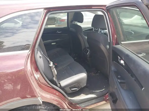 5XYPGDA31HG289714 2017 KIA SORENTO - Image 8