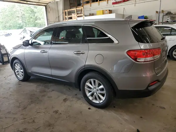 5XYPGDA31HG294718 2017 KIA SORENTO - Image 2