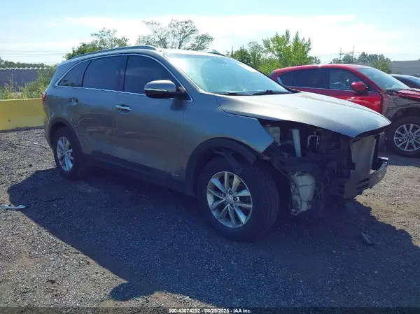 5XYPGDA31HG298798 2017 KIA SORENTO - Image 1