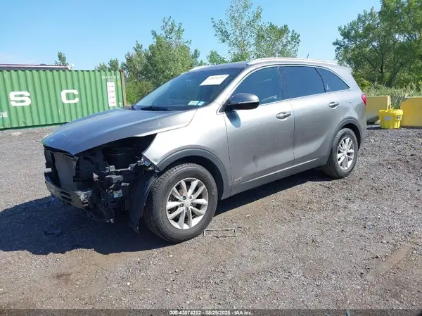 5XYPGDA31HG298798 2017 KIA SORENTO - Image 2