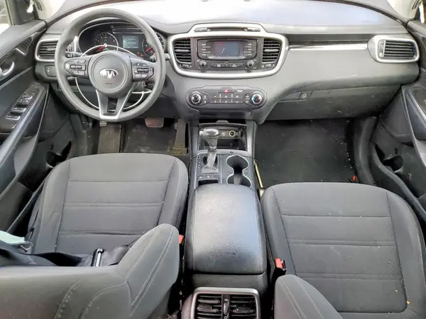 5XYPGDA31HG300209 2017 KIA SORENTO - Image 8