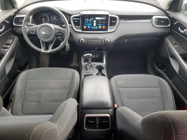 5XYPGDA31HG323148 2017 KIA SORENTO - Image 8