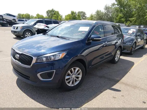 5XYPGDA31HG334702 2017 KIA SORENTO - Image 2