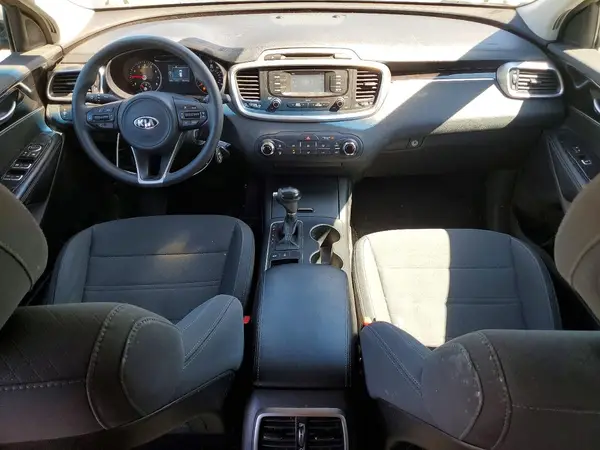 5XYPGDA31HG336384 2017 KIA SORENTO - Image 8
