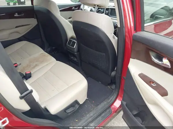 5XYPGDA31HG337826 2017 KIA SORENTO - Image 8