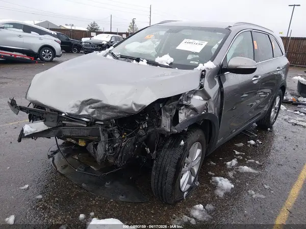 5XYPGDA31JG347438 2018 KIA SORENTO - Image 2