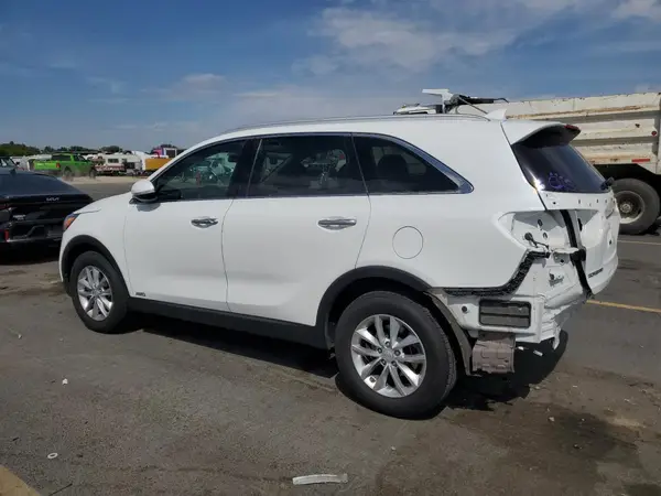 5XYPGDA31JG347584 2018 KIA SORENTO - Image 2