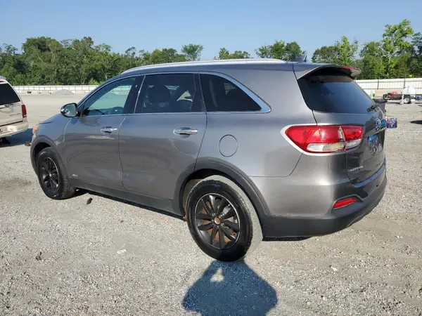 5XYPGDA31JG349514 2018 KIA SORENTO - Image 2