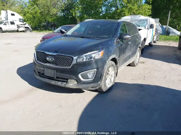 5XYPGDA31JG354115 2018 KIA SORENTO - Image 2