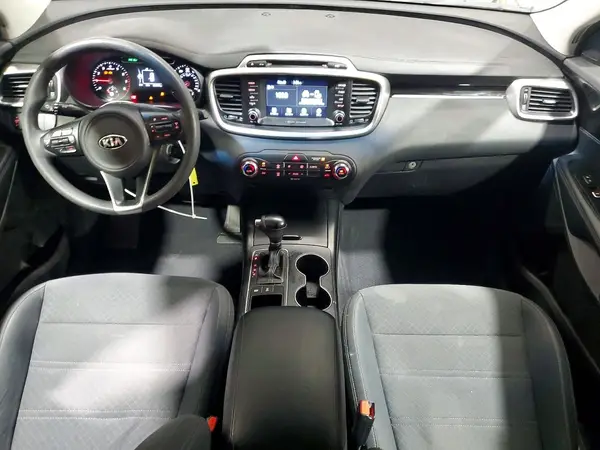 5XYPGDA31JG371240 2018 KIA SORENTO - Image 8