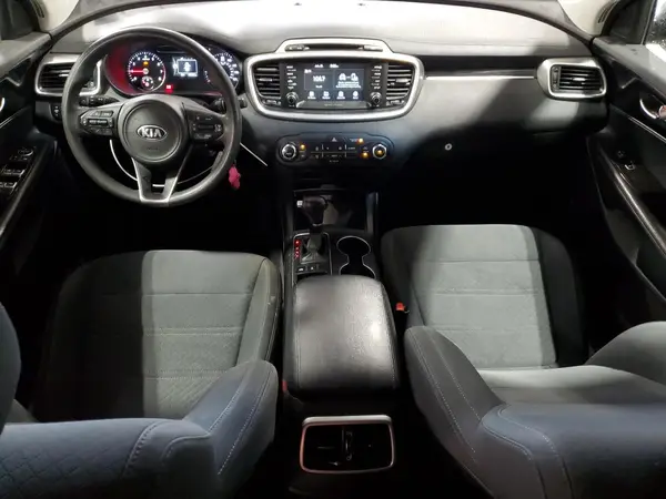 5XYPGDA31JG376700 2018 KIA SORENTO - Image 8