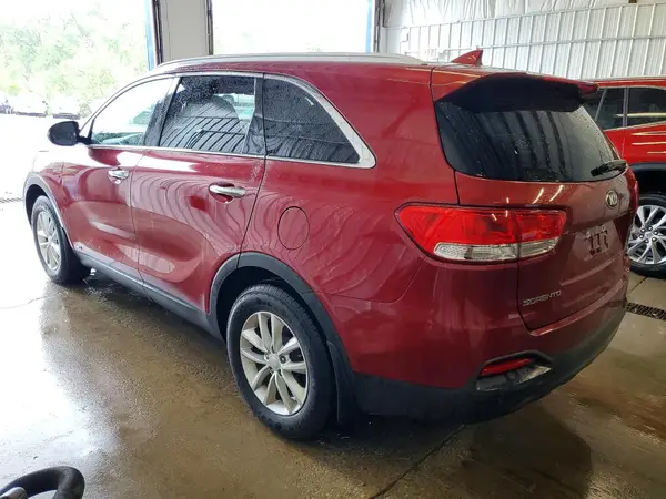 5XYPGDA31JG397319 2018 KIA SORENTO - Image 2