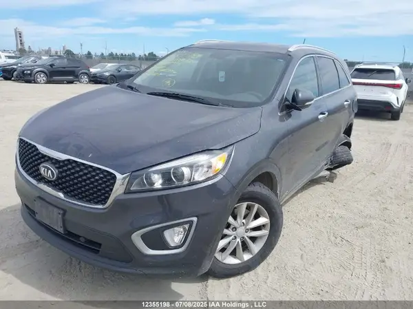 5XYPGDA31JG398955 2018 KIA SORENTO - Image 2