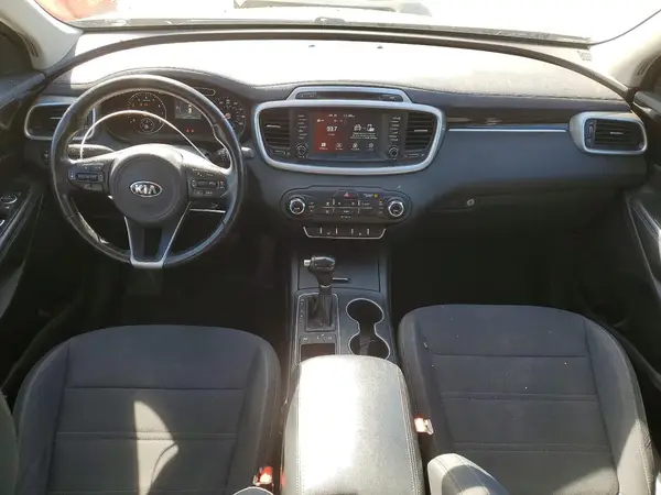 5XYPGDA31JG418928 2018 KIA SORENTO - Image 8