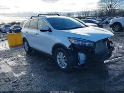 5XYPGDA31JG425393 2018 KIA SORENTO
