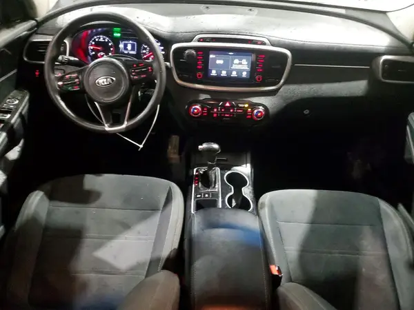 5XYPGDA31JG426138 2018 KIA SORENTO - Image 8