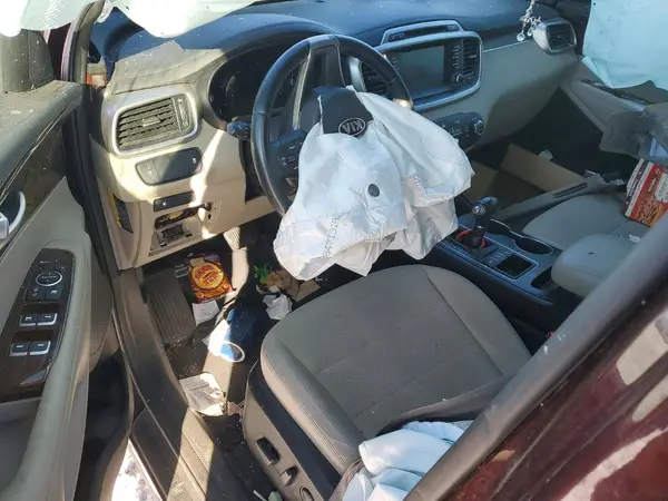 5XYPGDA31JG430528 2018 KIA SORENTO - Image 8