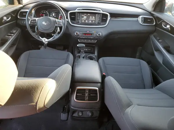 5XYPGDA31KG434578 2019 KIA SORENTO - Image 8
