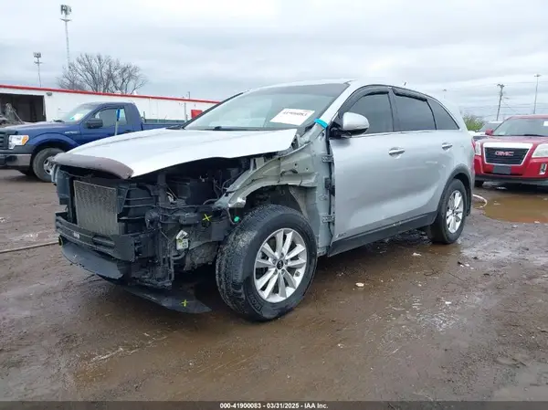 5XYPGDA31KG436492 2019 KIA SORENTO - Image 2