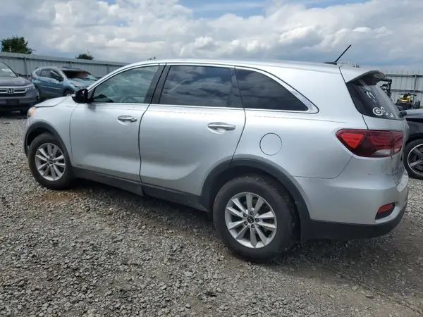 5XYPGDA31KG436976 2019 KIA SORENTO - Image 2