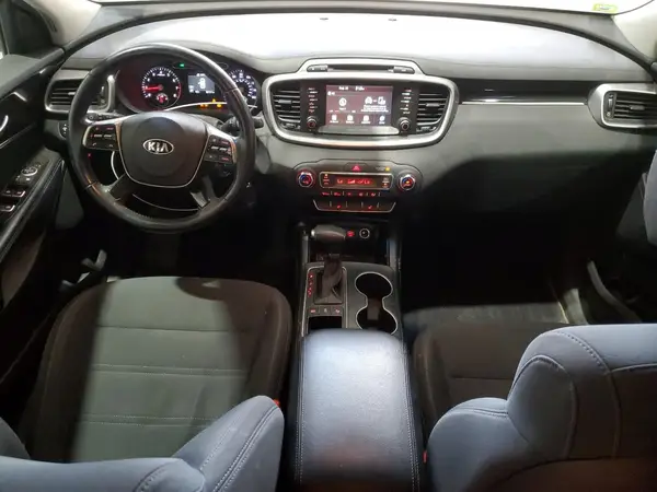 5XYPGDA31KG440459 2019 KIA SORENTO - Image 8