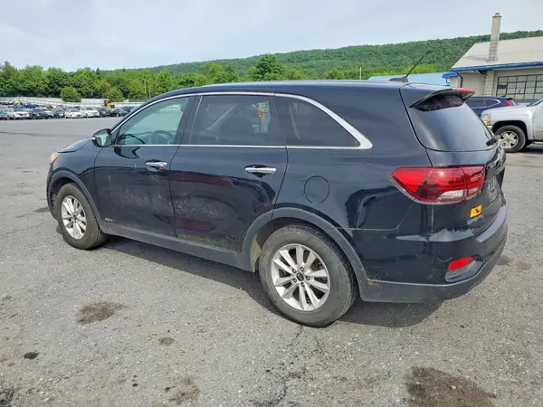 5XYPGDA31KG445368 2019 KIA SORENTO - Image 2