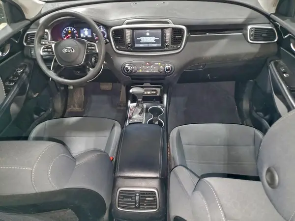 5XYPGDA31KG476670 2019 KIA SORENTO - Image 8