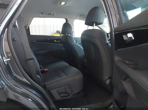 5XYPGDA31KG497857 2019 KIA SORENTO - Image 8