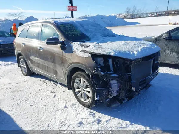 5XYPGDA31KG516746 2019 KIA SORENTO - Image 1