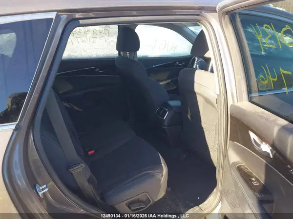 5XYPGDA31KG516746 2019 KIA SORENTO - Image 8